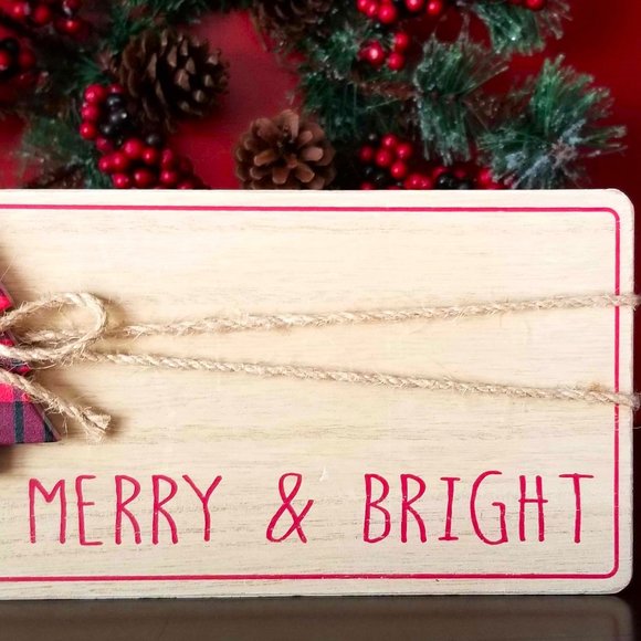 Wooden Block Sign, Christmas Holiday, Home Décor. "Merry & Bright". - Picture 2 of 5